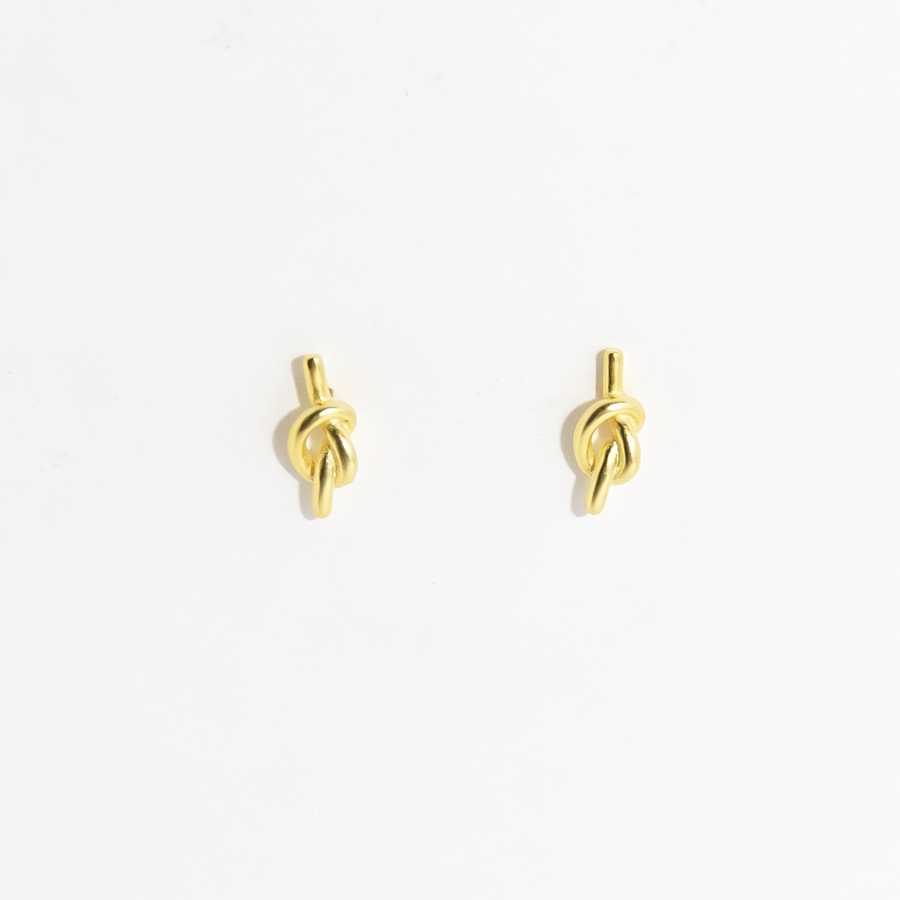 Amore Stud Earrings in Matte Gold